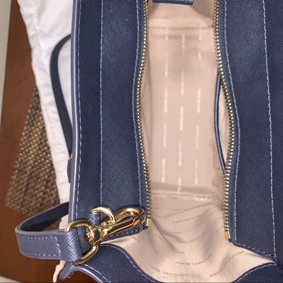 Michael Kors Purse - Picture 14 of 16